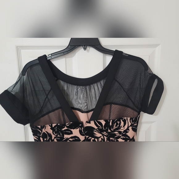 VELVET FLORAL DRESS - Picture 8 of 9